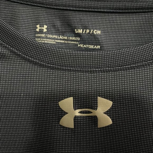Men's Under Armour Men's Loose Fit/Heat Gear Shirt Size: Small - Picture 3 of 3